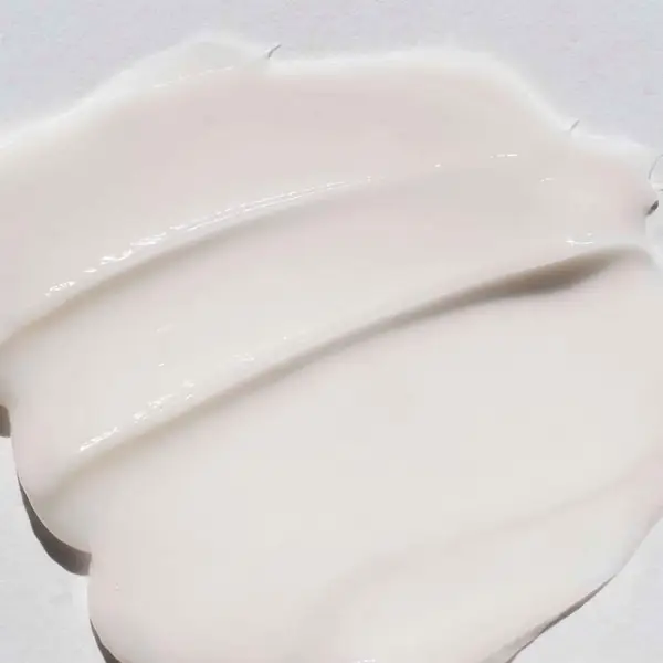 Pureology Hydrate Conditioner 266ml 4 Pureology Hydrate Conditioner 266ml - Image 2