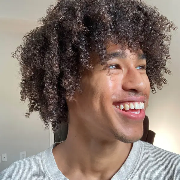 Living Proof Curl Moisture Boost Serum 50ml 8 Living Proof Curl Moisture Boost Serum 50ml - Image 6