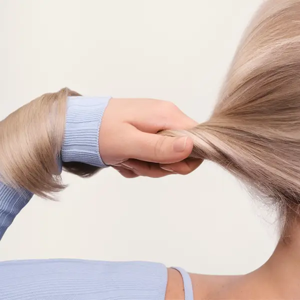 Living Proof Triple Bond Complex 15ml 6 Living Proof Triple Bond Complex 15ml - Image 4